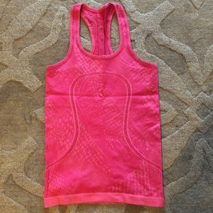 Lululemon Swiftly Tech Racerback Pink size 4